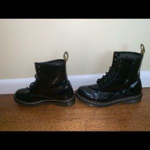 Woman’s 1460 Patent